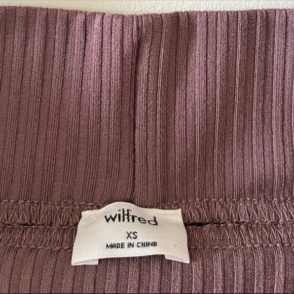 Aritzia-Wilfred Off the shoulder long sleeve - Picture 2 of 3